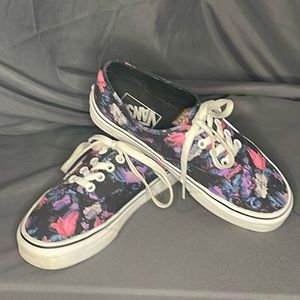 Vans - Low Top Purple Black Floral Low Top - Size 7